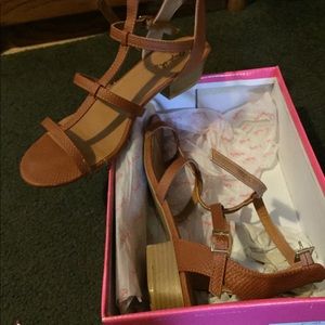 Quips Brown snake pattern sandals